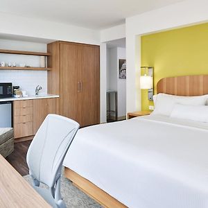 Guest room 1 King City view